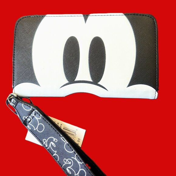 Disney Mickey mouse Wallet NWT - Picture 1 of 7
